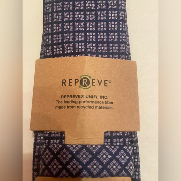BAR III Men’s Repreve Tie Purple Recycled Material NWT - Picture 5 of 6